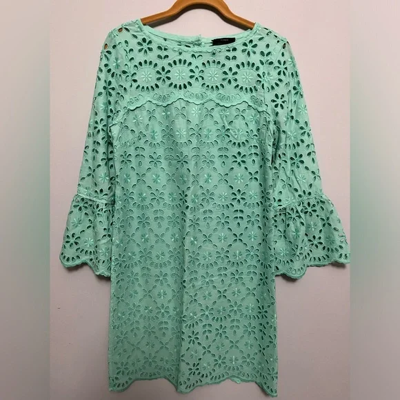 J Crew size 2 aqua green eyelet dress with side zipper and scalloped hemline